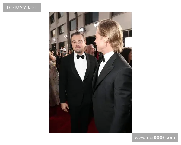 罗马诺与菲米亲密合影赞其场上表现与场下魅力并存